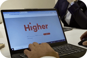 Hands_on_computer (1)